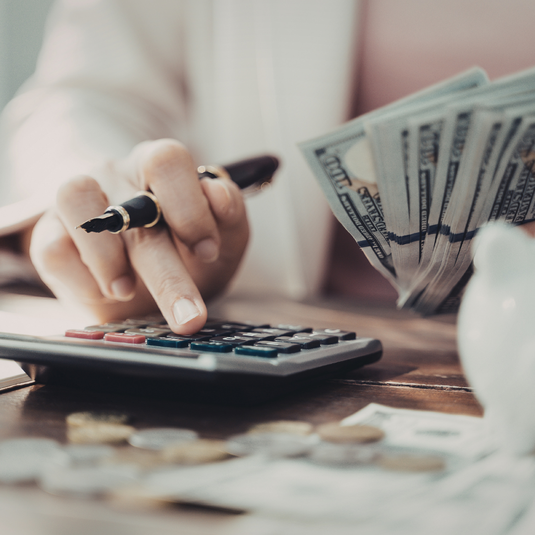 Treasury and Banking Management: Liquidity, Risk, and Cash Flow Optimization